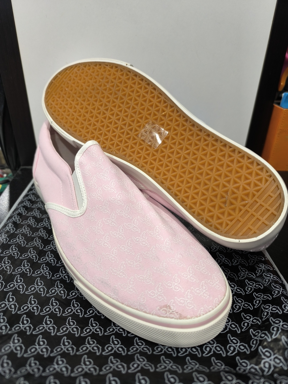 Men's Slip-On Canvas Sneakers in Light Pink